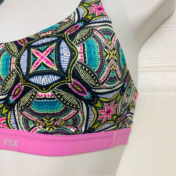 Victoria’s Secret VSX Sport Bra Teal Pink Geometric Print Crossback Size‎ 32B - Picture 3 of 8